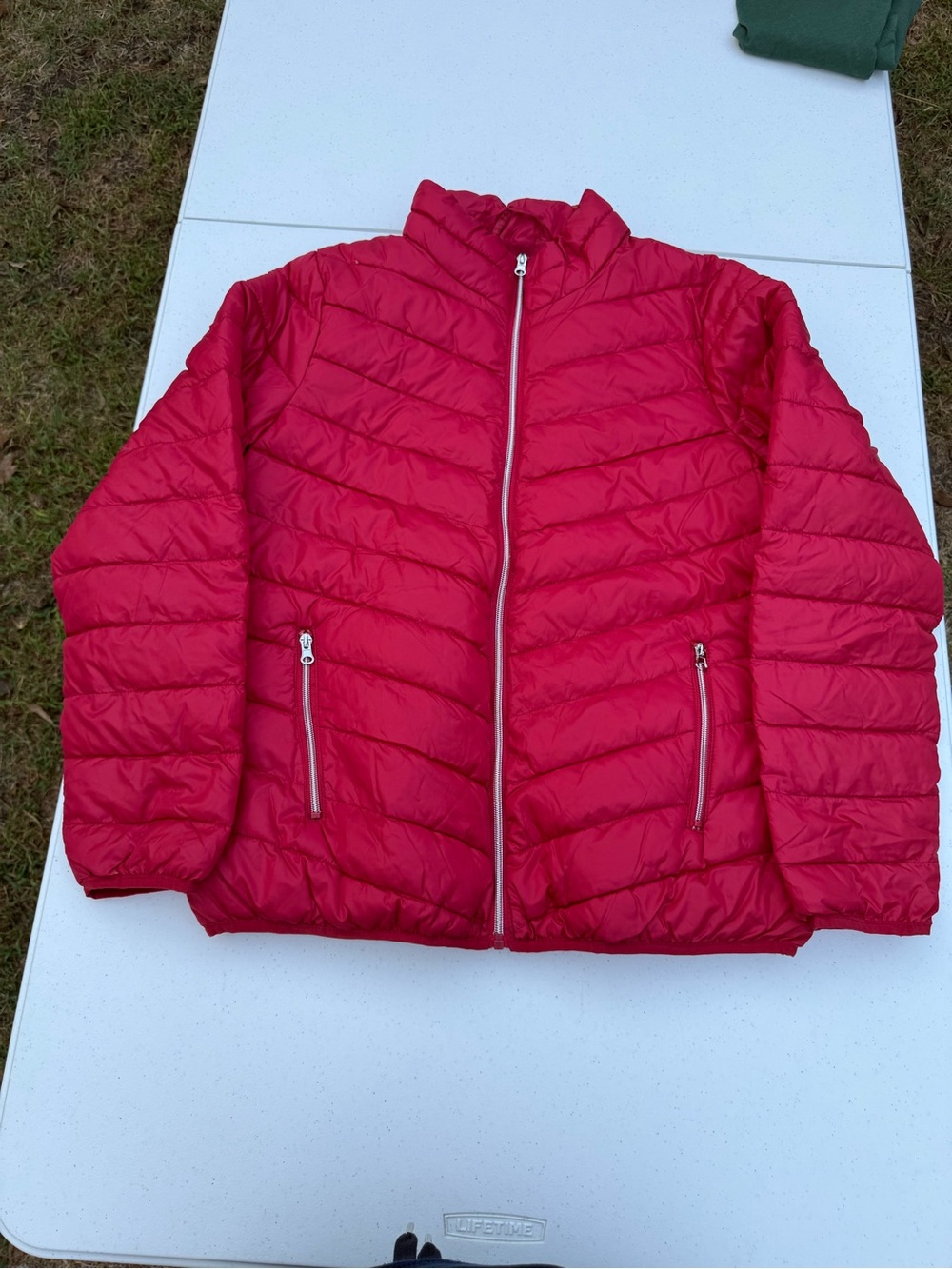 Big Chill Red Quilted Puffer Jacket with Zipper Pockets
